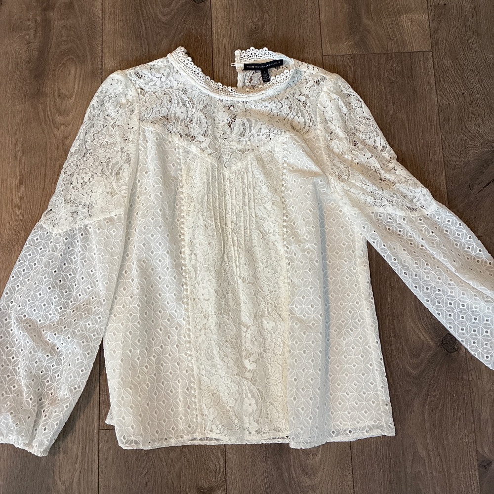 WhiteHouseBlackMarket lace blouse (off white)